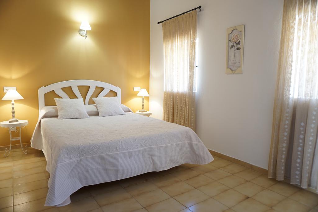 Apartments Campanitx - Astbury Formentera Es Calo  Quarto foto
